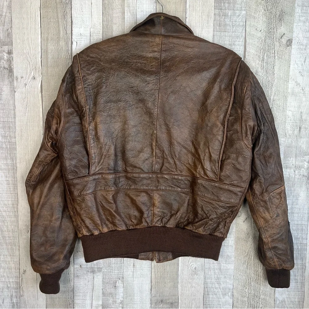Vintage LeatherTown Bomber Aviator
Leather Jacket Size 40 Embroidered
Michelob - Picture 15 of 16